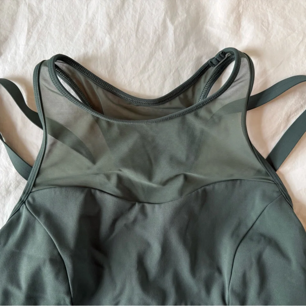 lululemon athletica Mesh Detail Sports Bra - Dark Green - Picture 2 of 5